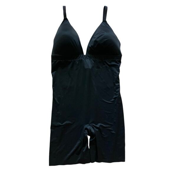 Assets by Spanx Black One Piece Bodysuit Shapewear 1X - Picture 1 of 3